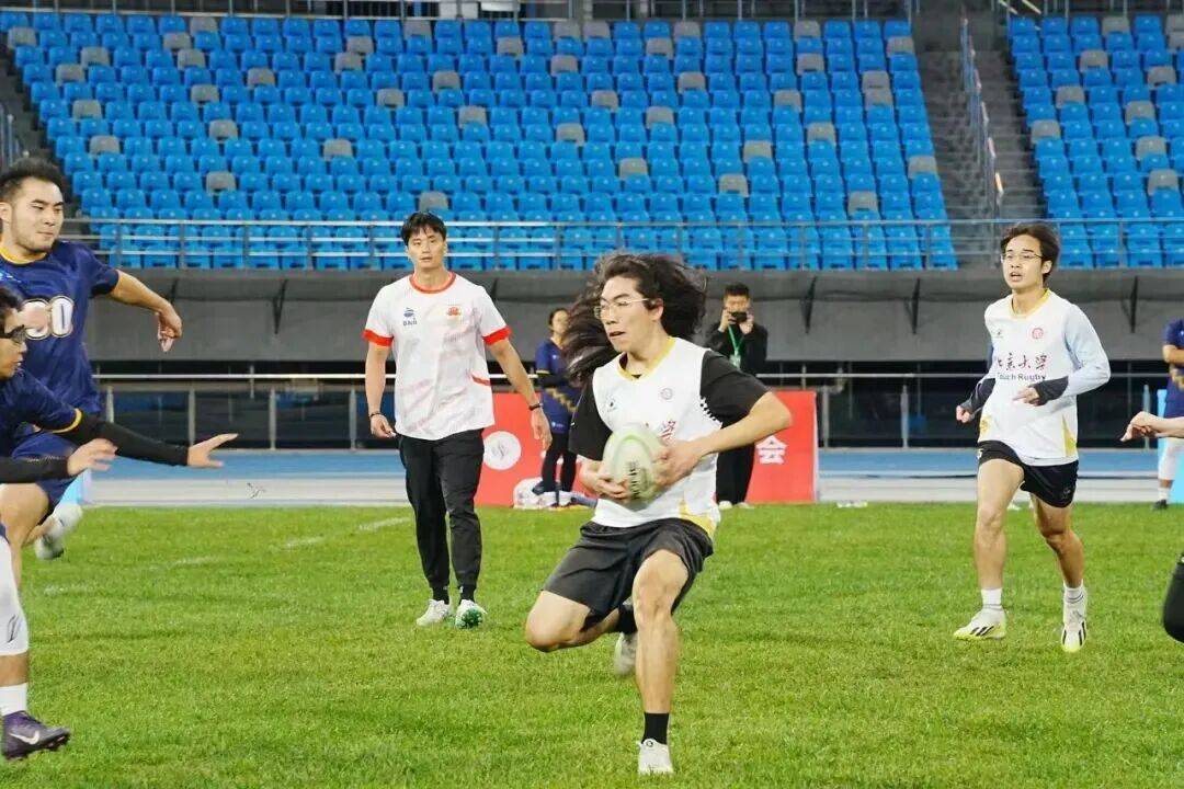 战报 | 北大腰旗橄榄球队获第14届NFL大学碗全国总决赛季军